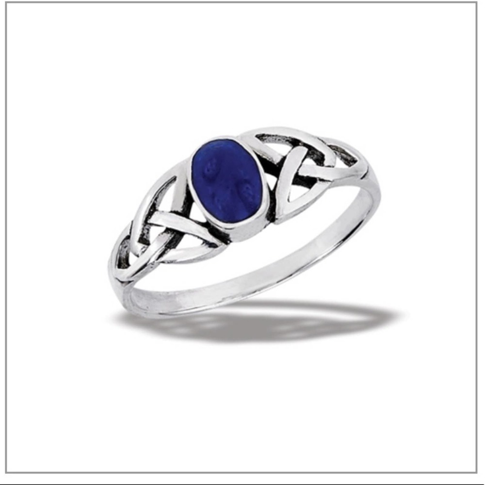 Sterling Silver Celtic Ring with synthetic Lapis Stone